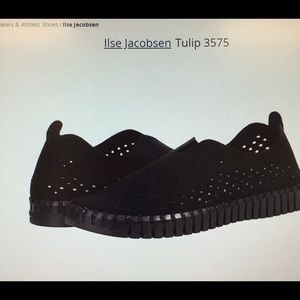 Isle Jacobson black sole tulip shoe 3575 size 40